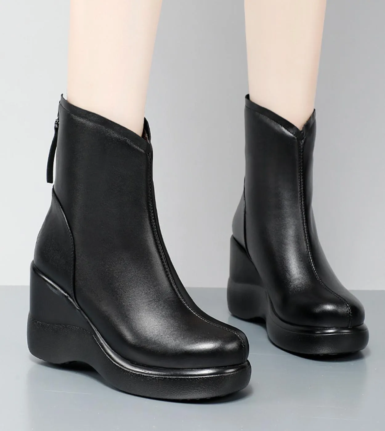 Stivali di pelle Piattaforma di moda Donna Zeppe femminili Metà polpaccio Botas Mujer Punta tonda Stile britannico Botas New Alt