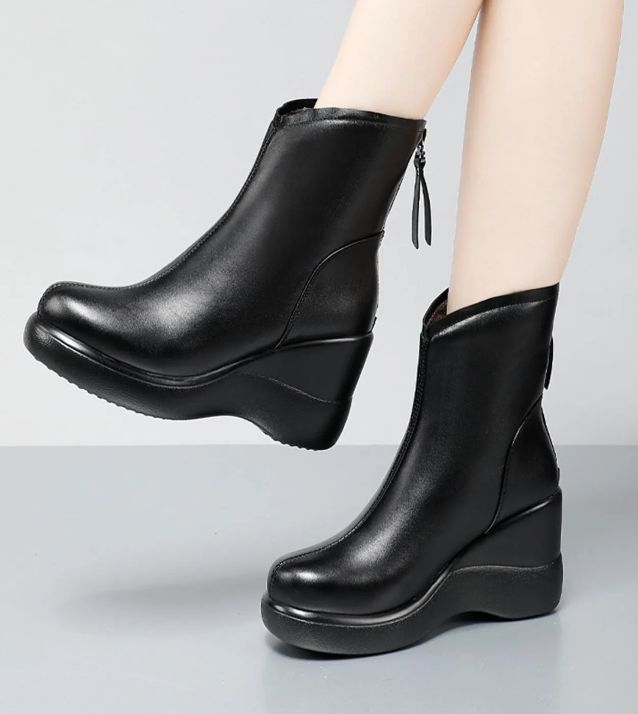 Stivali di pelle Piattaforma di moda Donna Zeppe femminili Metà polpaccio Botas Mujer Punta tonda Stile britannico Botas New Alt